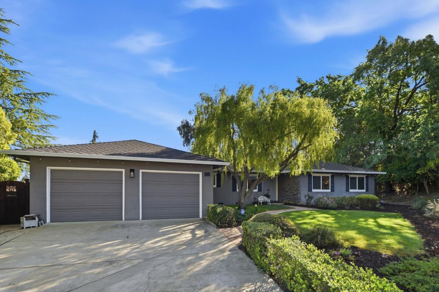 Property Photo: 1370 Hillcrest Court CA 95120