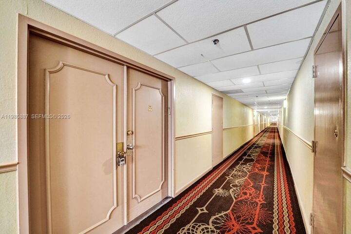 Property Photo: 4001 Hillcrest Dr 602-4 FL 33021