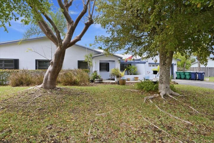Property Photo:  28220 SW 161st Ave  FL 33033 