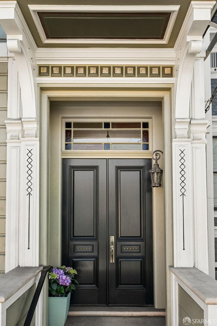 Property Photo:  80 Diamond Street  CA 94114 