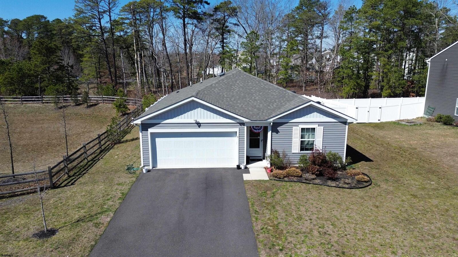 Property Photo: 3 Pin Oak Dr NJ 08330