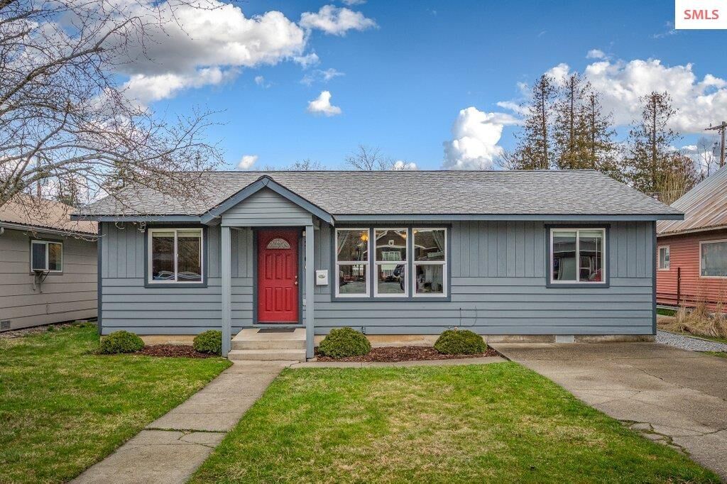 Property Photo:  216 S Second  ID 83864 