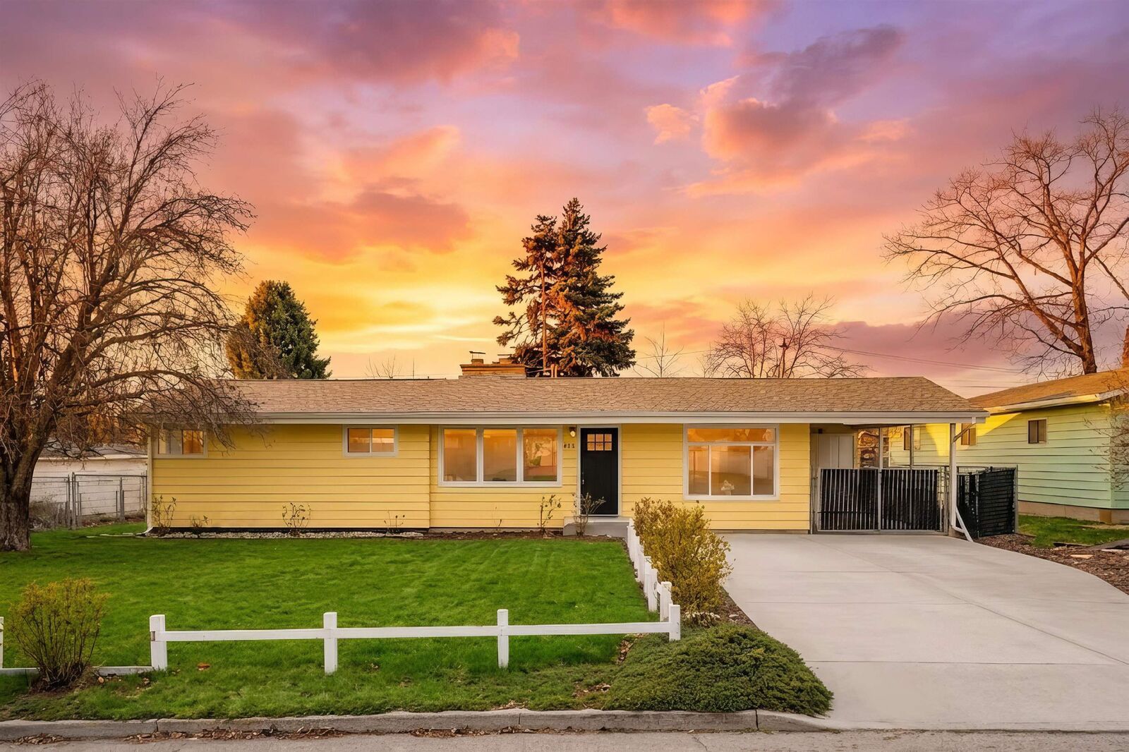 Property Photo:  416 S Leta Rd  WA 99216 