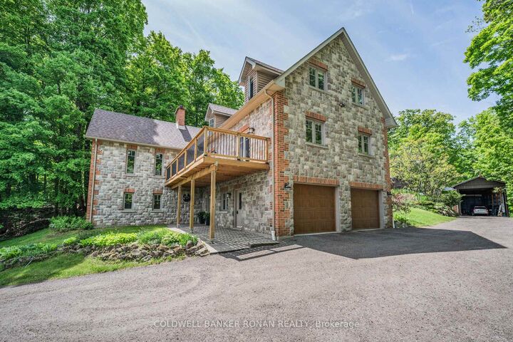 Property Photo:  38 Big Tree Circle  ON L0M 1M0 