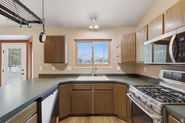 Property Photo:  1061 S 2230 E  UT 84660 