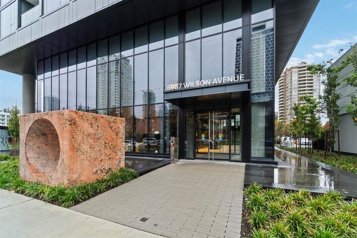 Property Photo: 5987 Wilson Avenue 3604 BC V5H 0L7