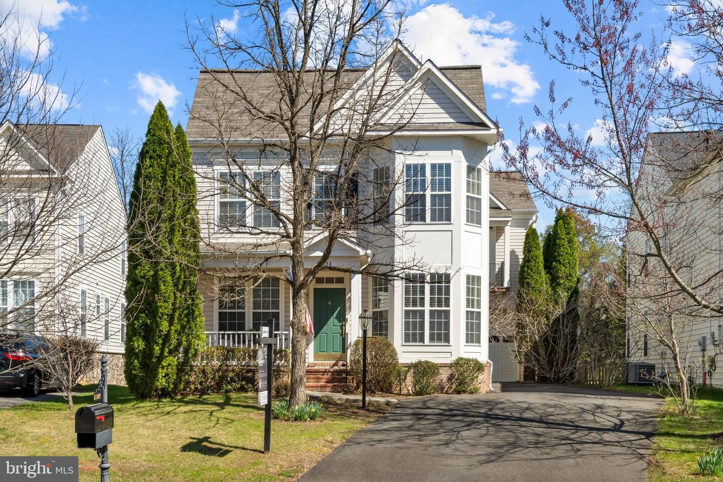 Property Photo: 21824 Wingfoot Court VA 20148