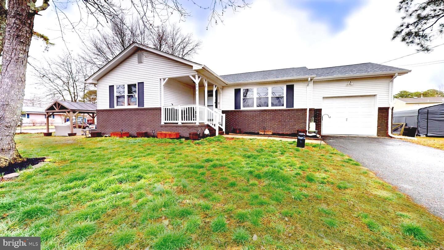 Property Photo:  301 Cherokee Drive  NJ 08015 