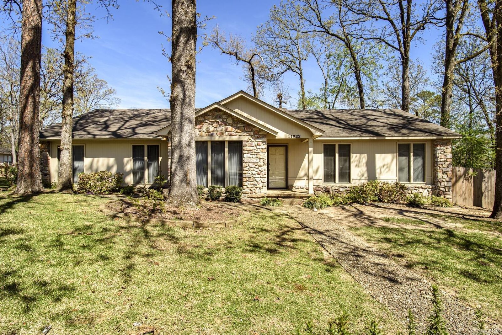 Property Photo:  11922 Pleasant Tree Drive  AR 72211 