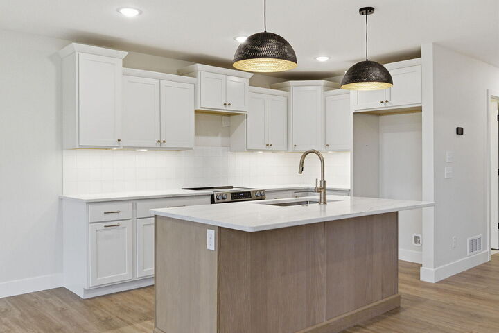 Property Photo: 101 W Francis St MO 65284