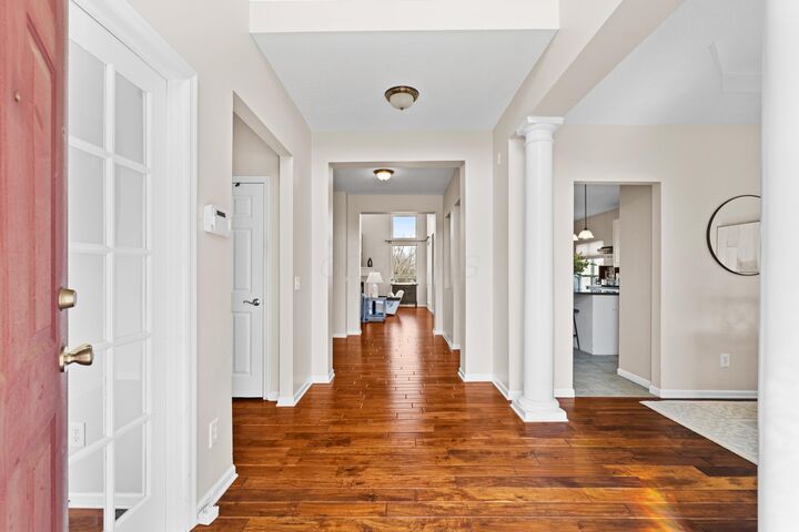 Property Photo: 8048 Lombard Way OH 43016