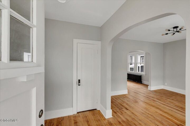 Property Photo: 72 Grandview Terrace NY 12202