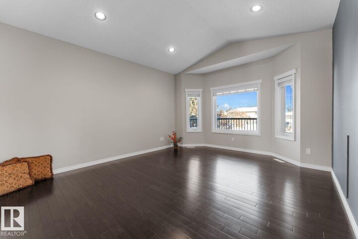 Property Photo: 509 13 Street AB T9M 1B3