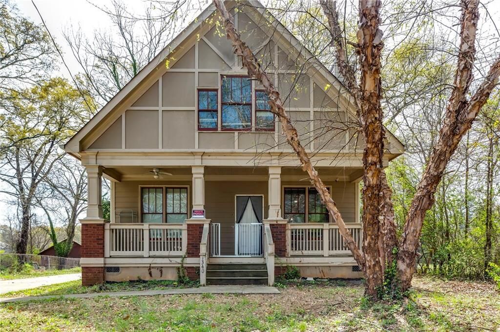 Property Photo: 1340 Lyle Avenue GA 30344