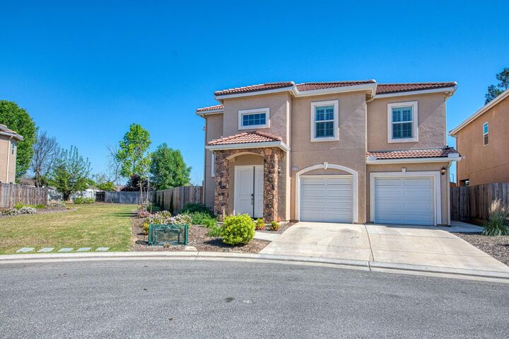 Property Photo:  4410 W Langden Drive  CA 93722 