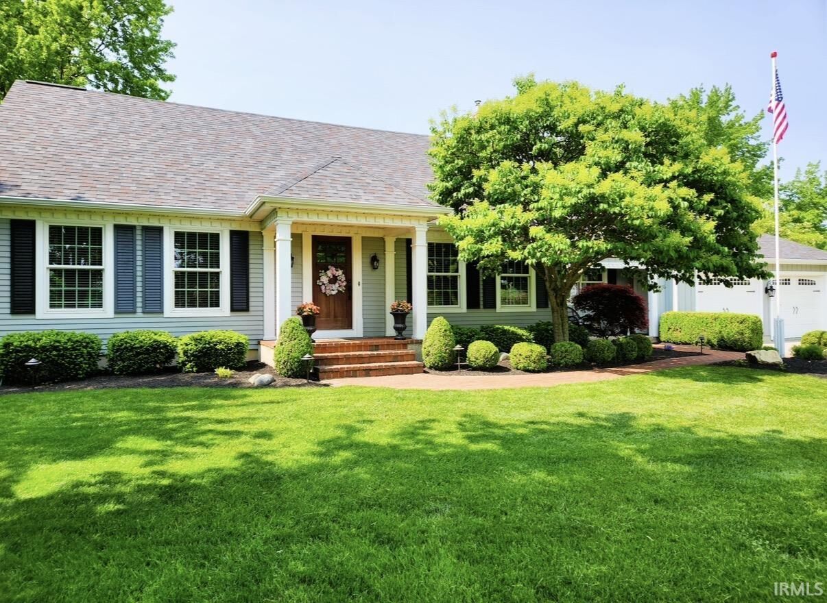 Property Photo:  3132 E 900 N  IN 46783 