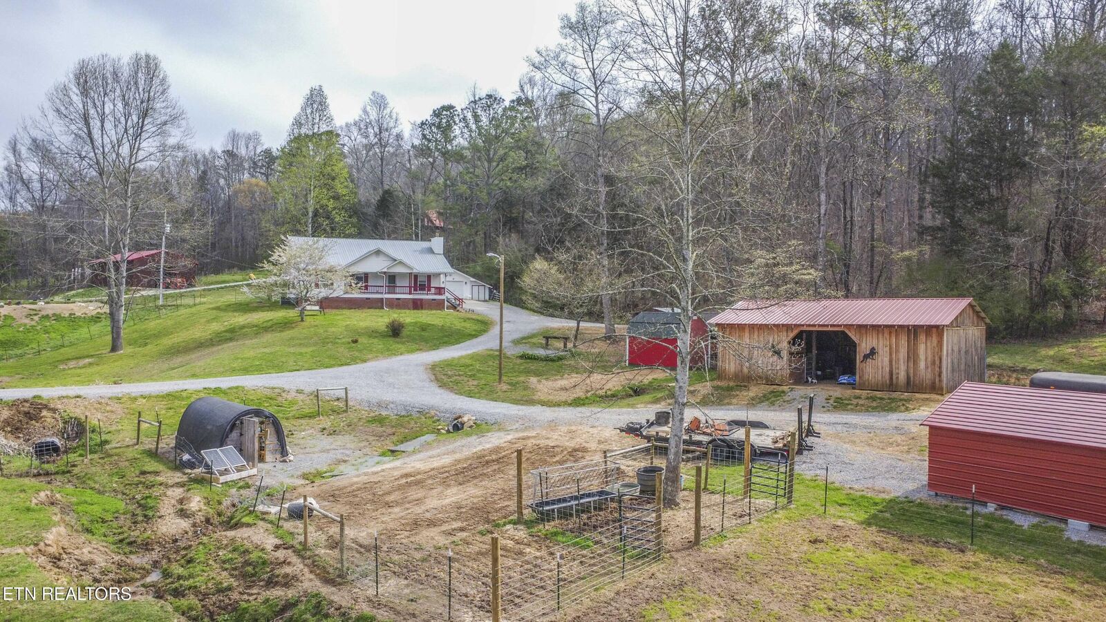 Property Photo:  106 County Road 189  TN 37322 
