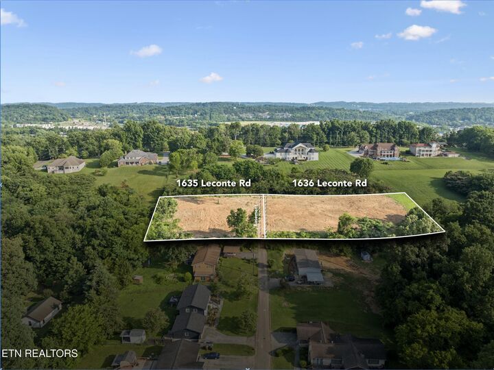 Property Photo:  1635 Leconte Rd  TN 37914 