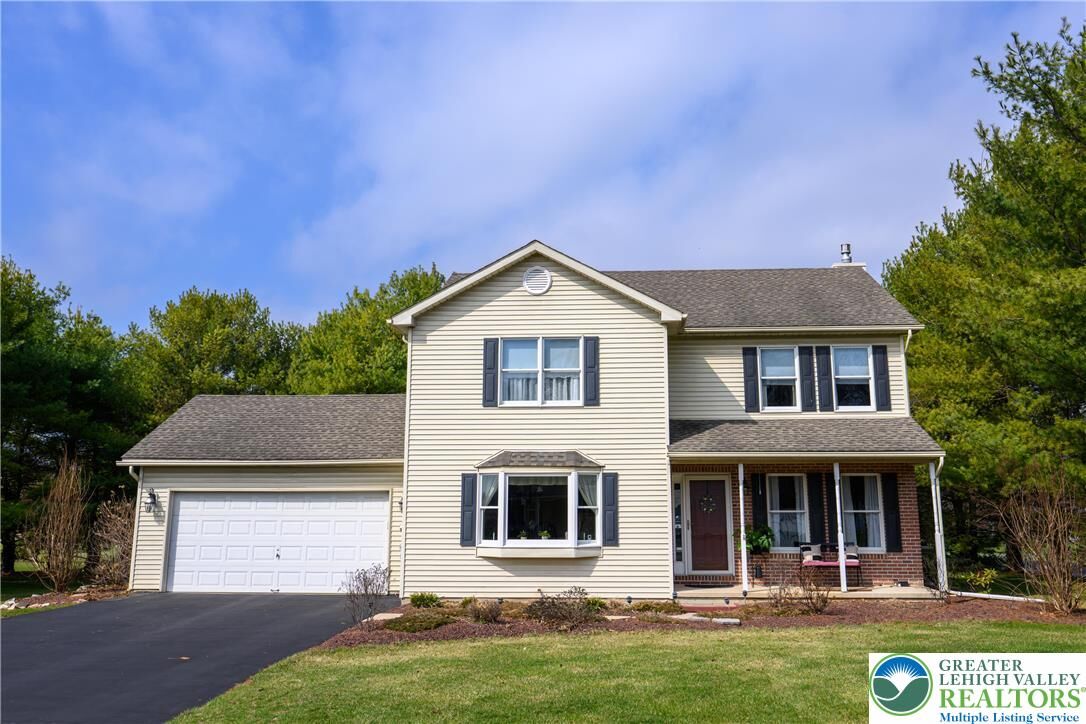 Property Photo:  2581 Prince Drive  PA 18037 