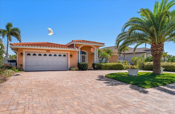 Property Photo: 483 Harbor Drive N FL 33785