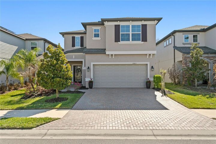 Property Photo:  10813 Windswept Garden Way  FL 33647 