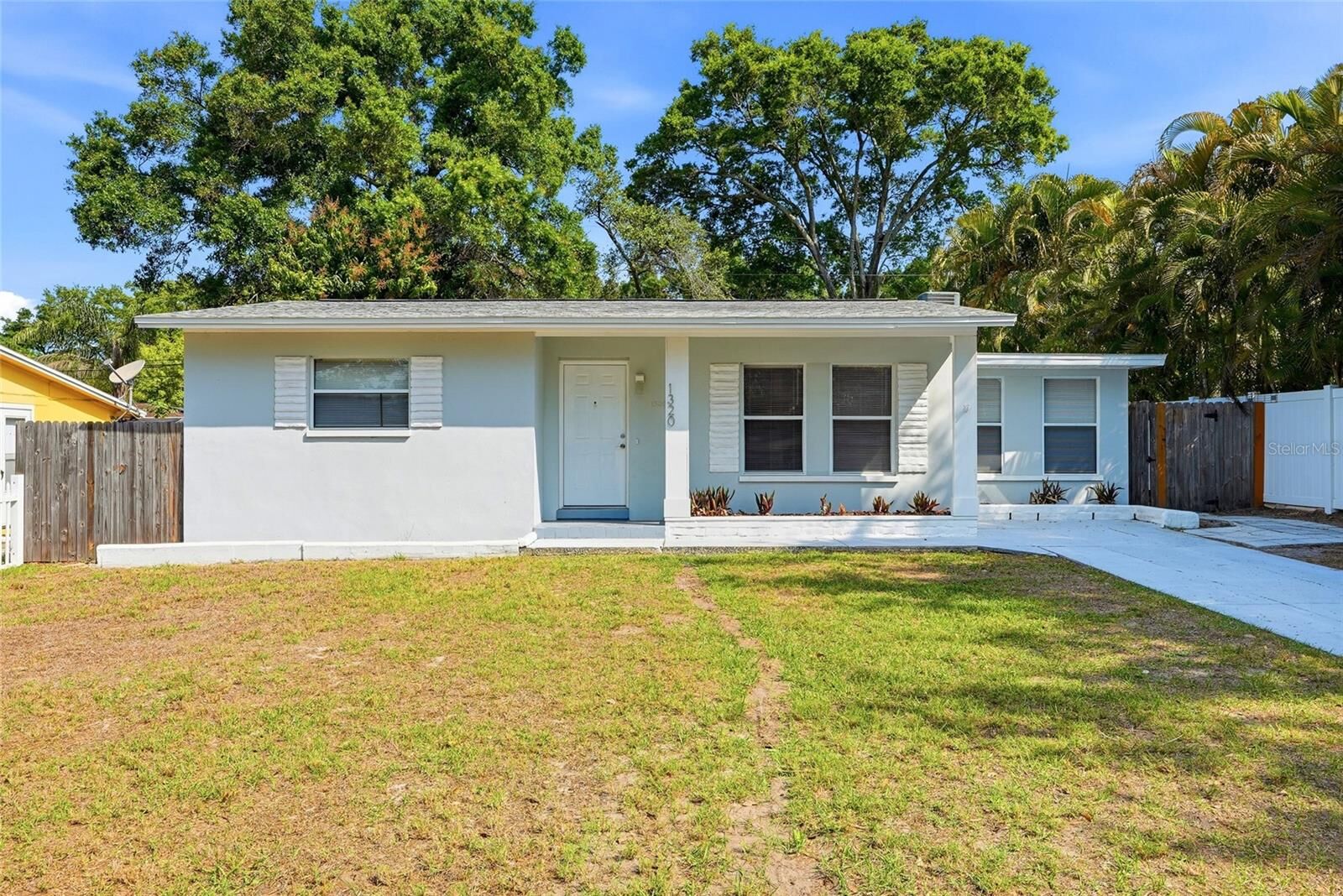 Property Photo:  1320 Mary L Road  FL 33755 