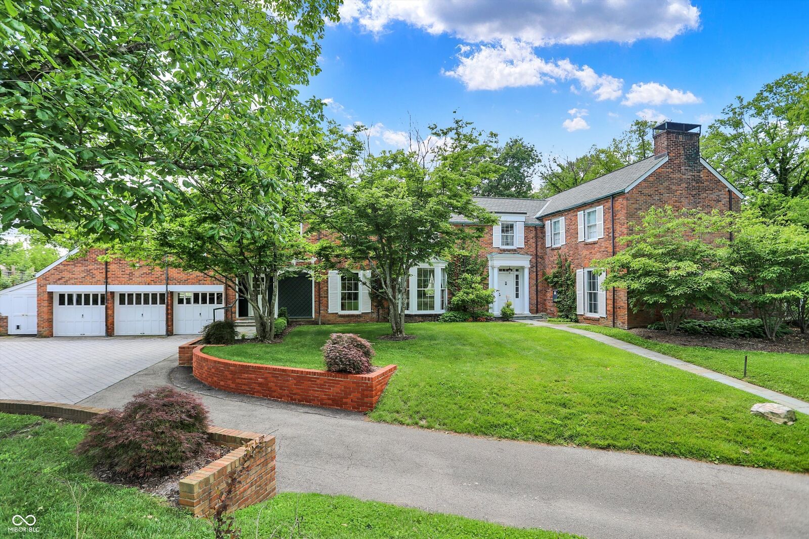 Property Photo:  2505 Riverside Drive  IN 47201 