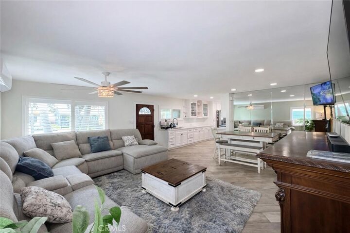 Property Photo:  161 W Harcourt Street  CA 90805 