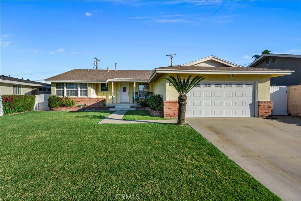 Property Photo: 14627 Calpella St CA 90638