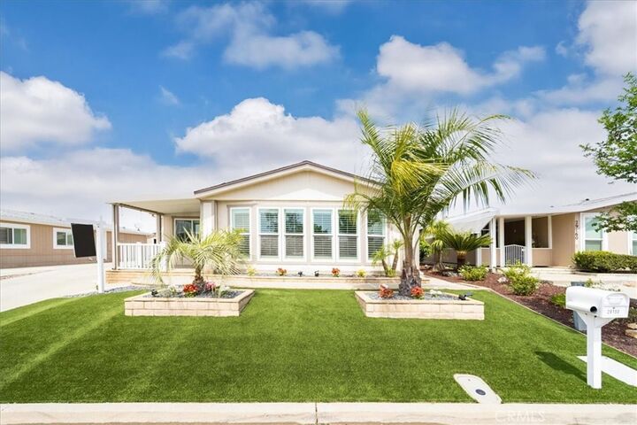 Property Photo:  29150 Calle Cisne  CA 92563 