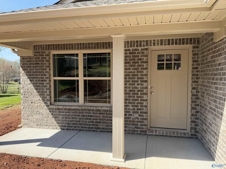 Property Photo:  125 Mason Drive  AL 35673 