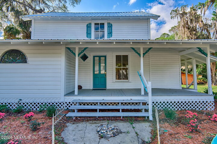 Property Photo:  25415 NE SR 26  FL 32666 