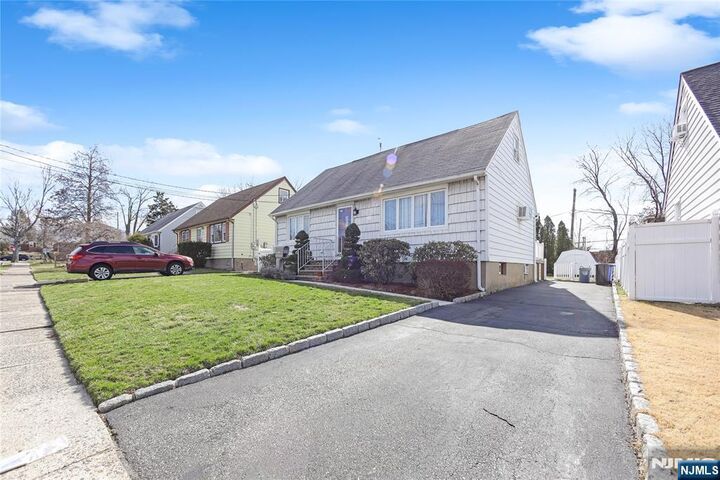 Property Photo:  340 Kipp  NJ 07407 