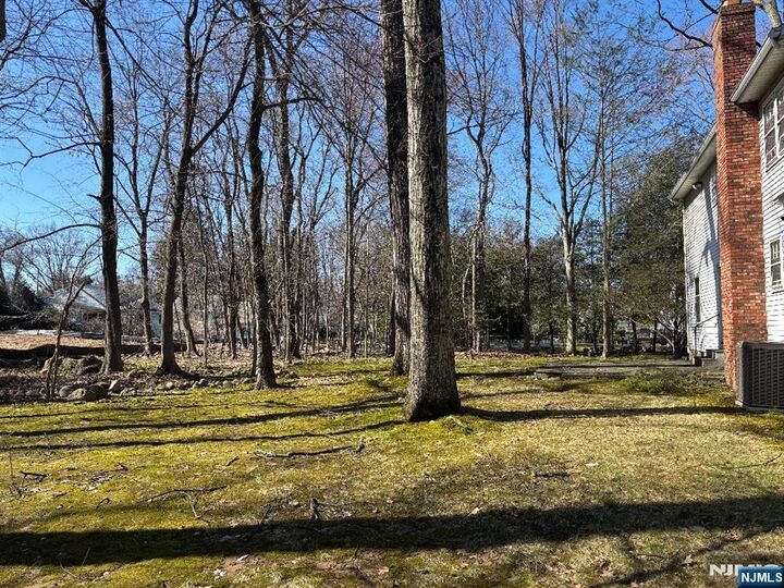 Property Photo:  225 Navajo Drive  NJ 07481 