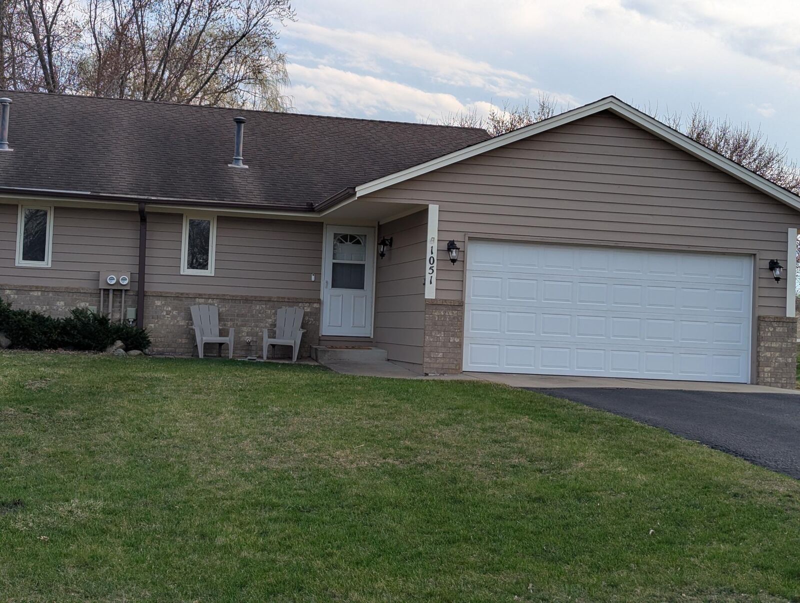Property Photo: 1051 Butte Court MN 55317