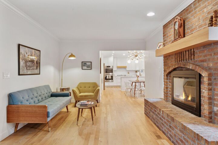 Property Photo:  1846 Saunders Avenue  MN 55116 