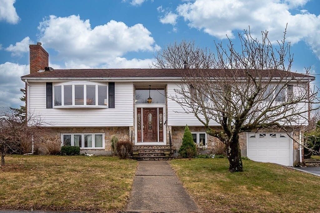 Property Photo:  79 Wedgewood Dr  MA 02062 