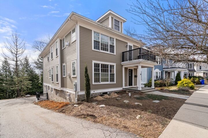 Property Photo:  16 York Terrace  MA 02446 
