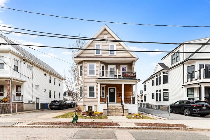 Property Photo: 68 Cleveland St 1 MA 02474
