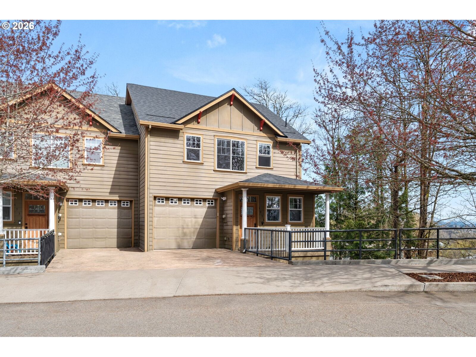 Property Photo: 4936 SW Slavin Rd OR 97239