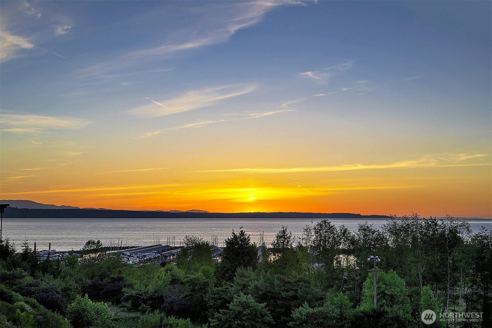 Property Photo:  61  Pine Street 216  WA 98020 