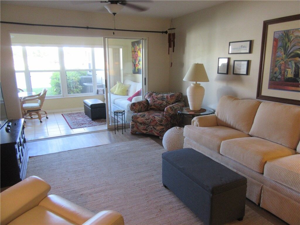 Property Photo:  670 E Lake Jasmine Circle 104  FL 32962 