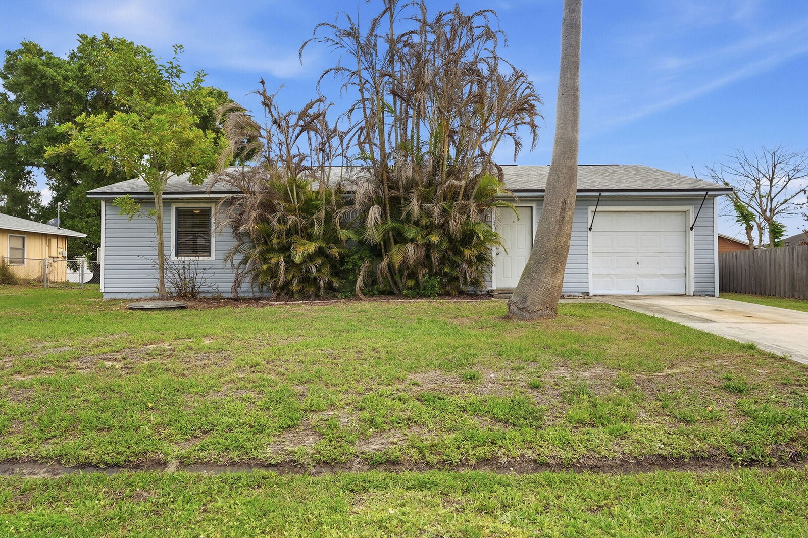 Property Photo:  1809 SW Morelia Lane  FL 34953 