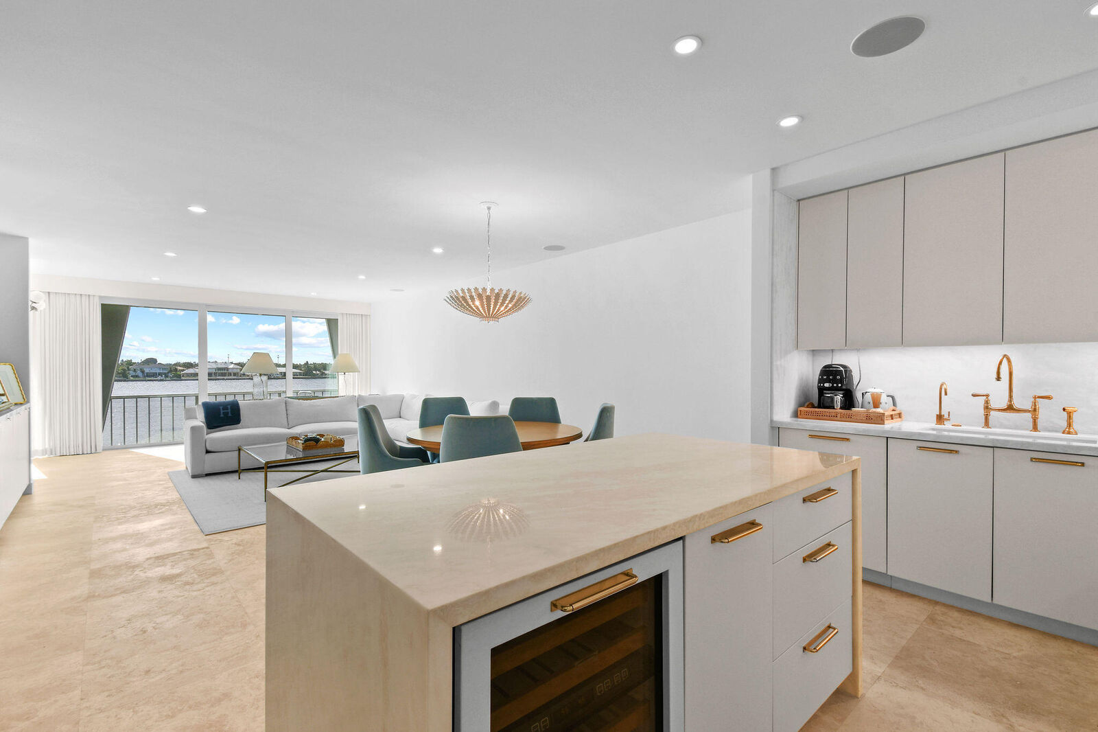 Property Photo: 2180 Ibis Isle Road 12 FL 33480