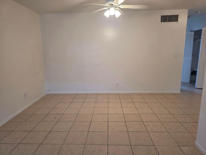 Property Photo: 4760 NW 24th Court B211 FL 33313