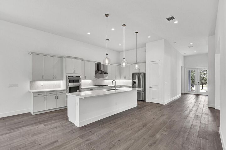 Property Photo: 146 SE Palma Street FL 34984