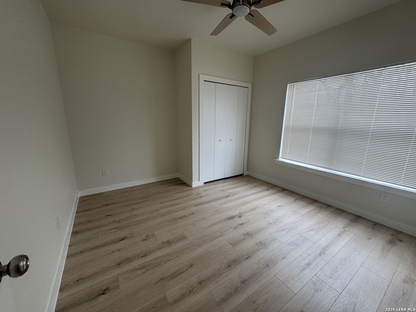 Property Photo: 631 E Mistletoe TX 78212