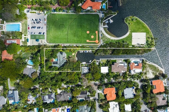 Property Photo:  3373 Poinciana Ave  FL 33133 