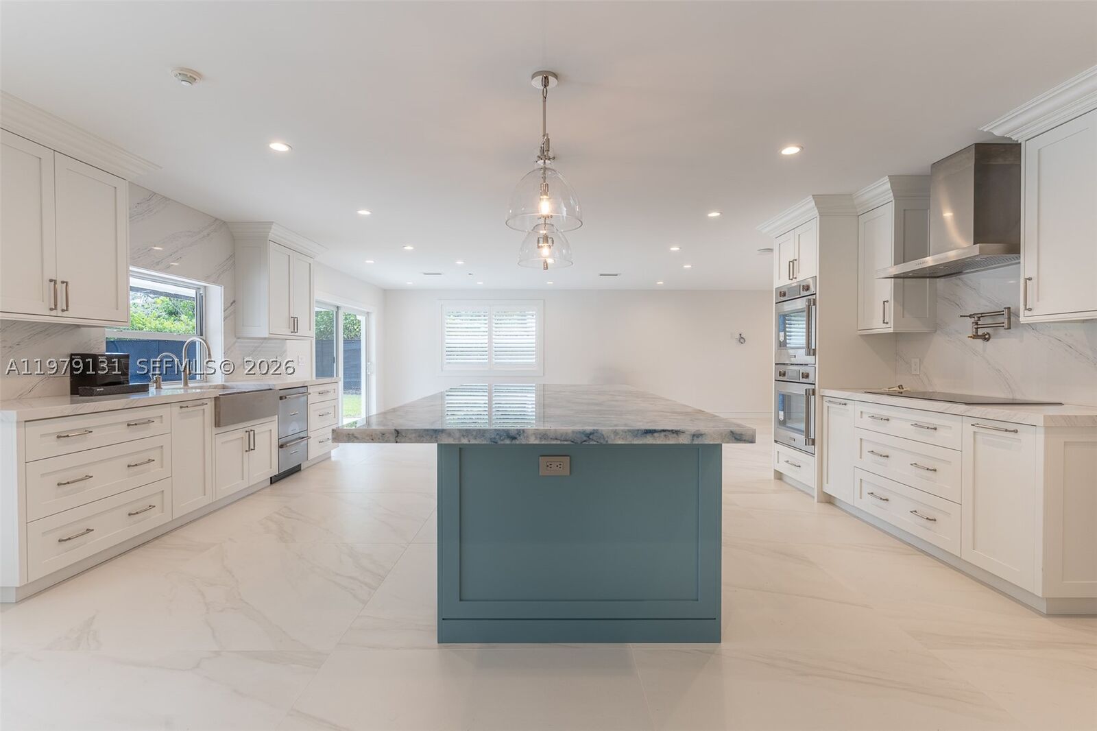 Property Photo: 14341 SW 78th Ct FL 33158