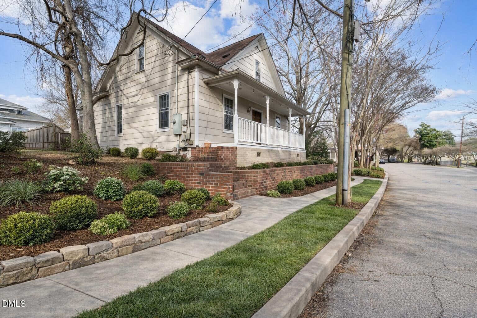 Property Photo:  405 Morson Street  NC 27601 